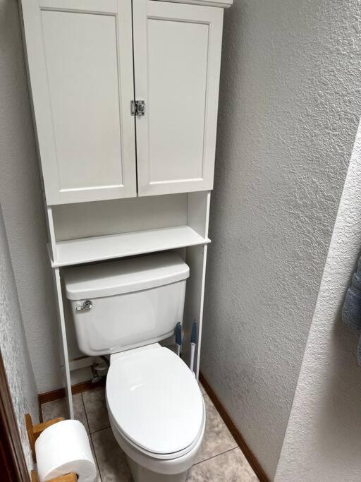 Townhouse, Two Car Garage, Fireplace Back Yard 라스크루시스 외부 사진